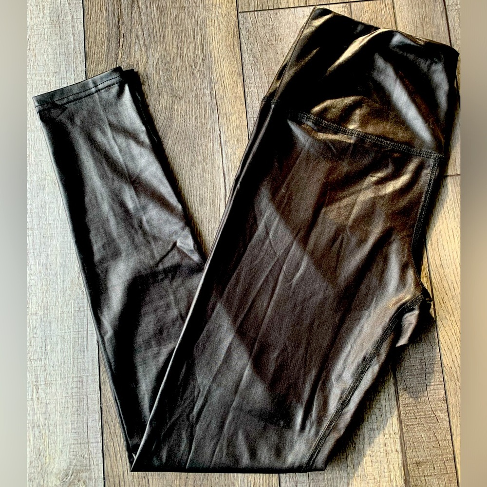 Faux leather leggings L